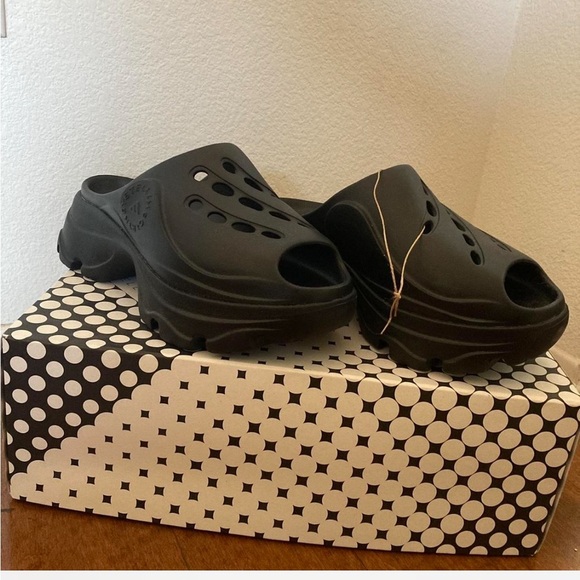 Stella McCartney x Adidas Black Platform Clogs - Picture 2 of 3